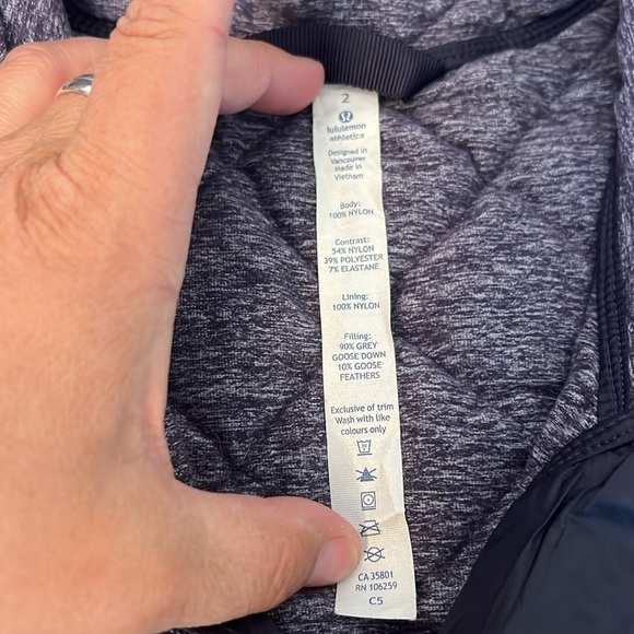 LULULEMON DOWN FOR A RUN PULLOVER 800 FILL DOWN PUFFER 2 - Picture 13 of 16